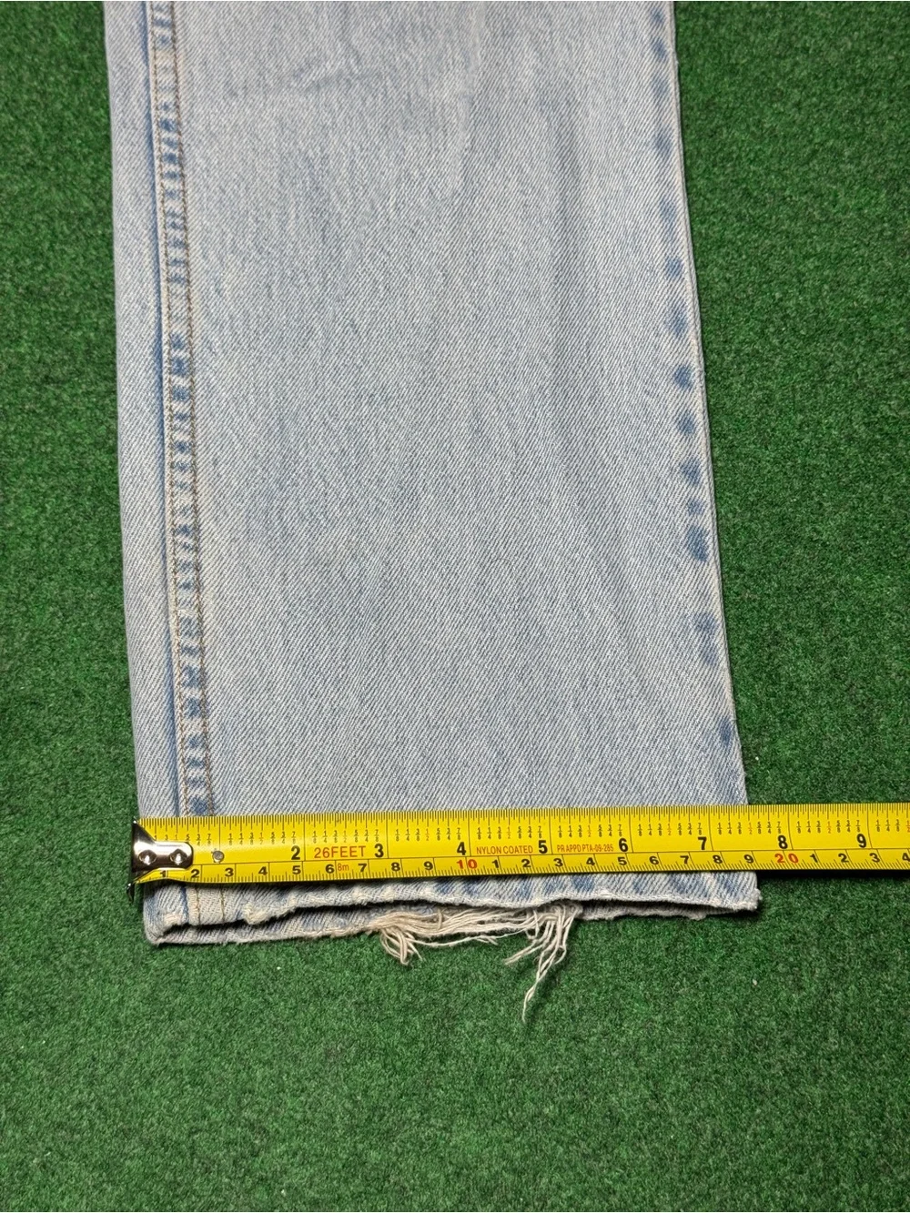 Levis 501 Vintage Jeans 32x34 Distressed Straight Leg 90s Grunge Thrashed